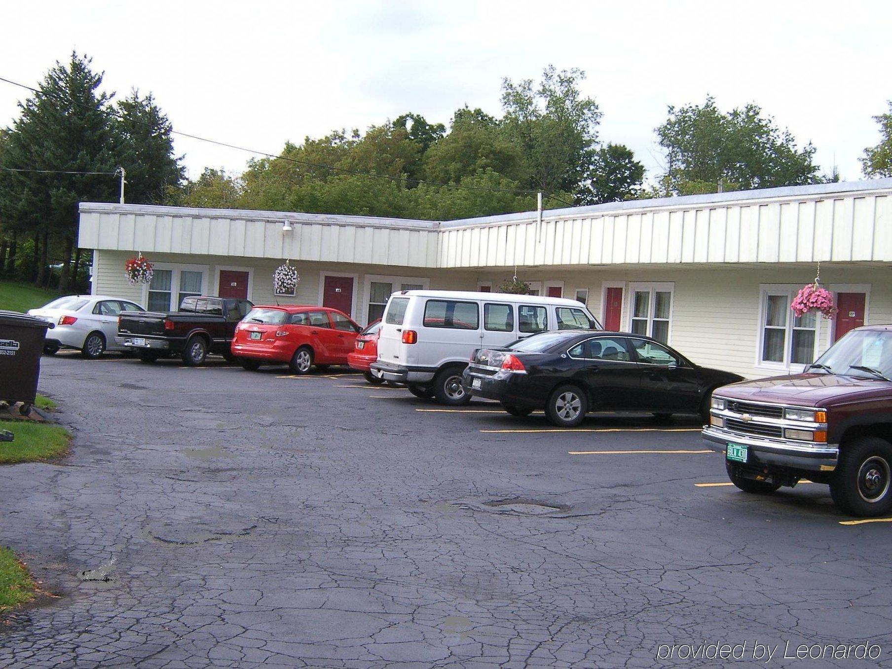 Highlander Inn Rutland Exterior photo