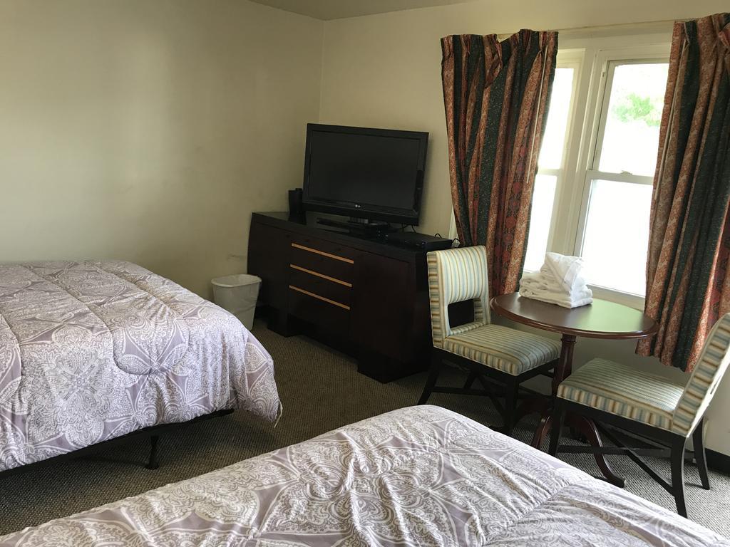 Highlander Inn Rutland Room photo