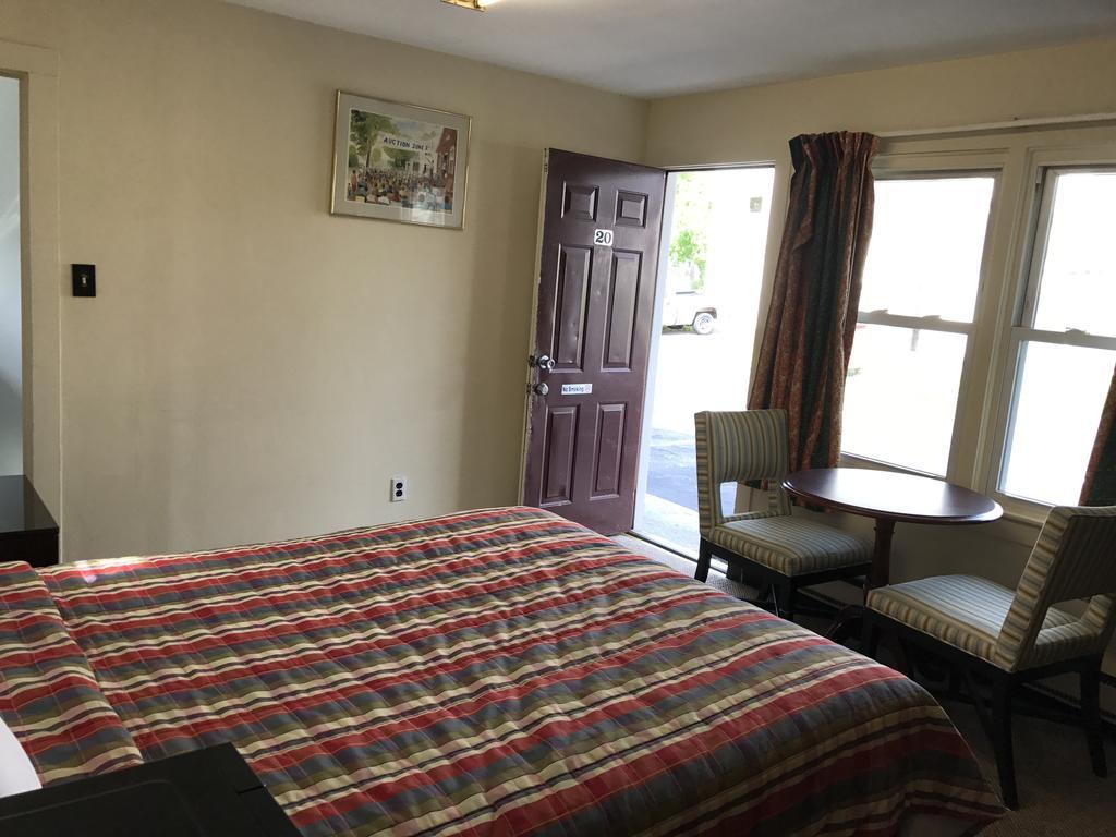 Highlander Inn Rutland Room photo